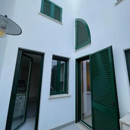 La Casa Di Rocco E Maria 1947